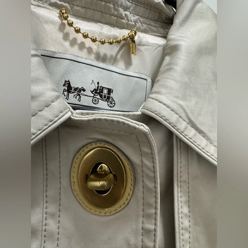 Coach Beige Trench Coat Gold Hardware Signature Lining size M